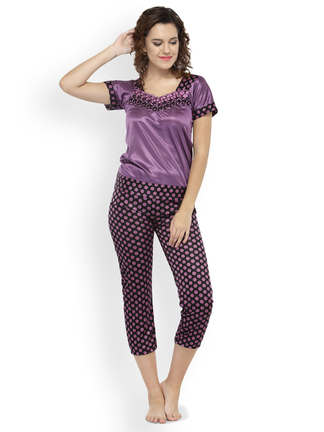 N-Gal Women Purple & Black Printed Night suit