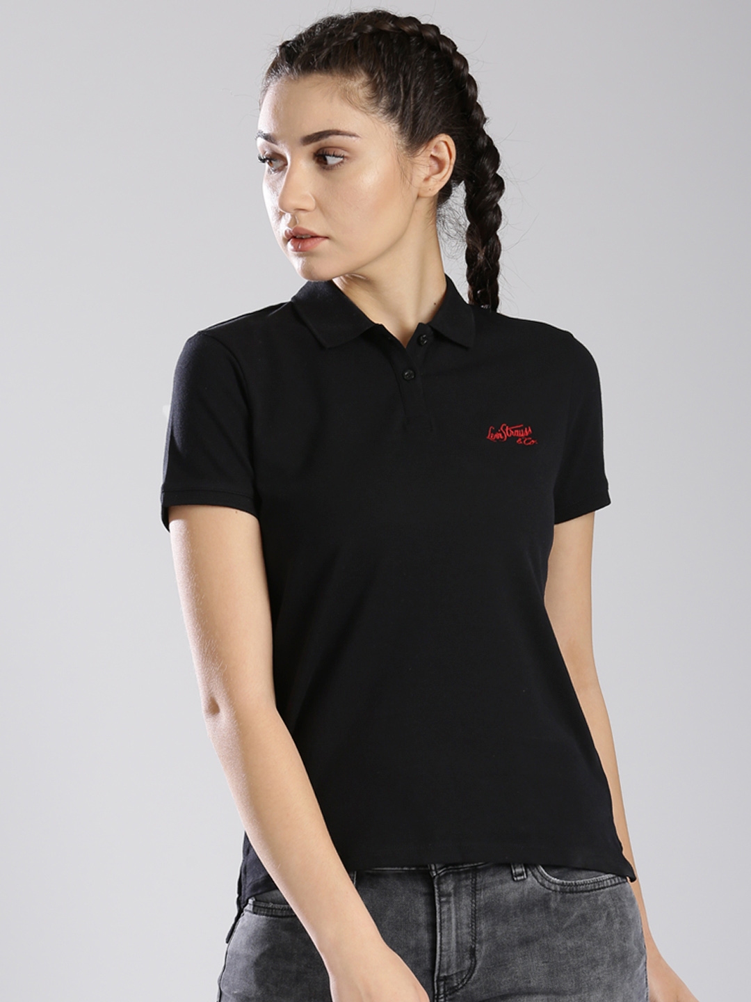 Buy Levis Women Black Solid Polo Collar T Shirt - Tshirts for Women 2447875  | Myntra