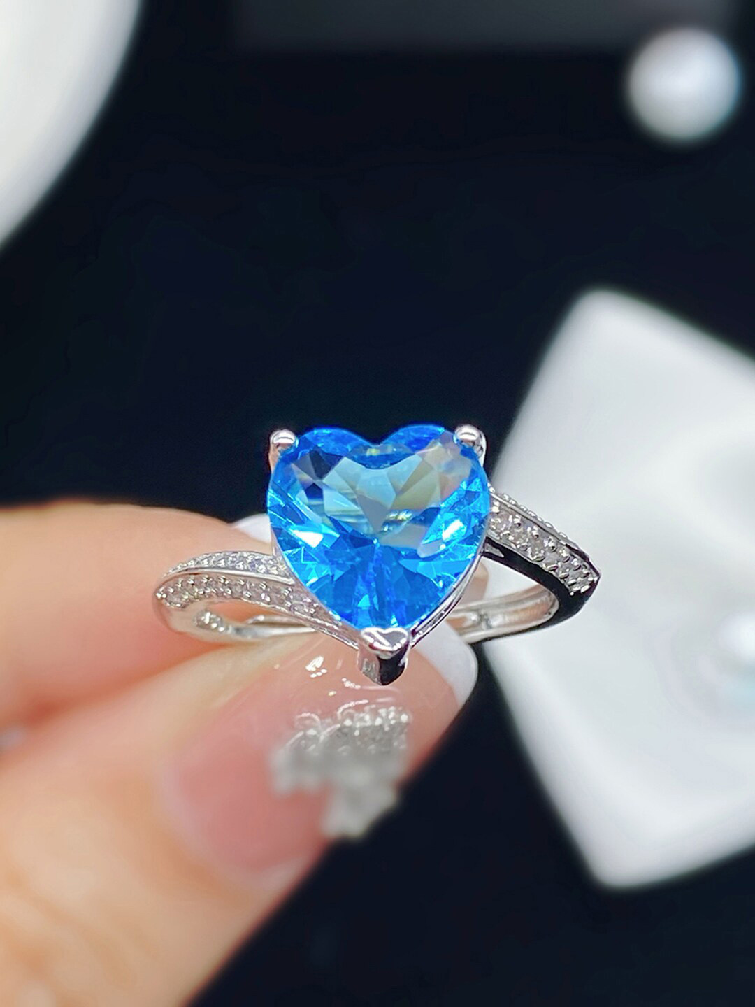 Designs & You Silver-Plated American Diamond Crushed Ice Cut Heart Shape Ring