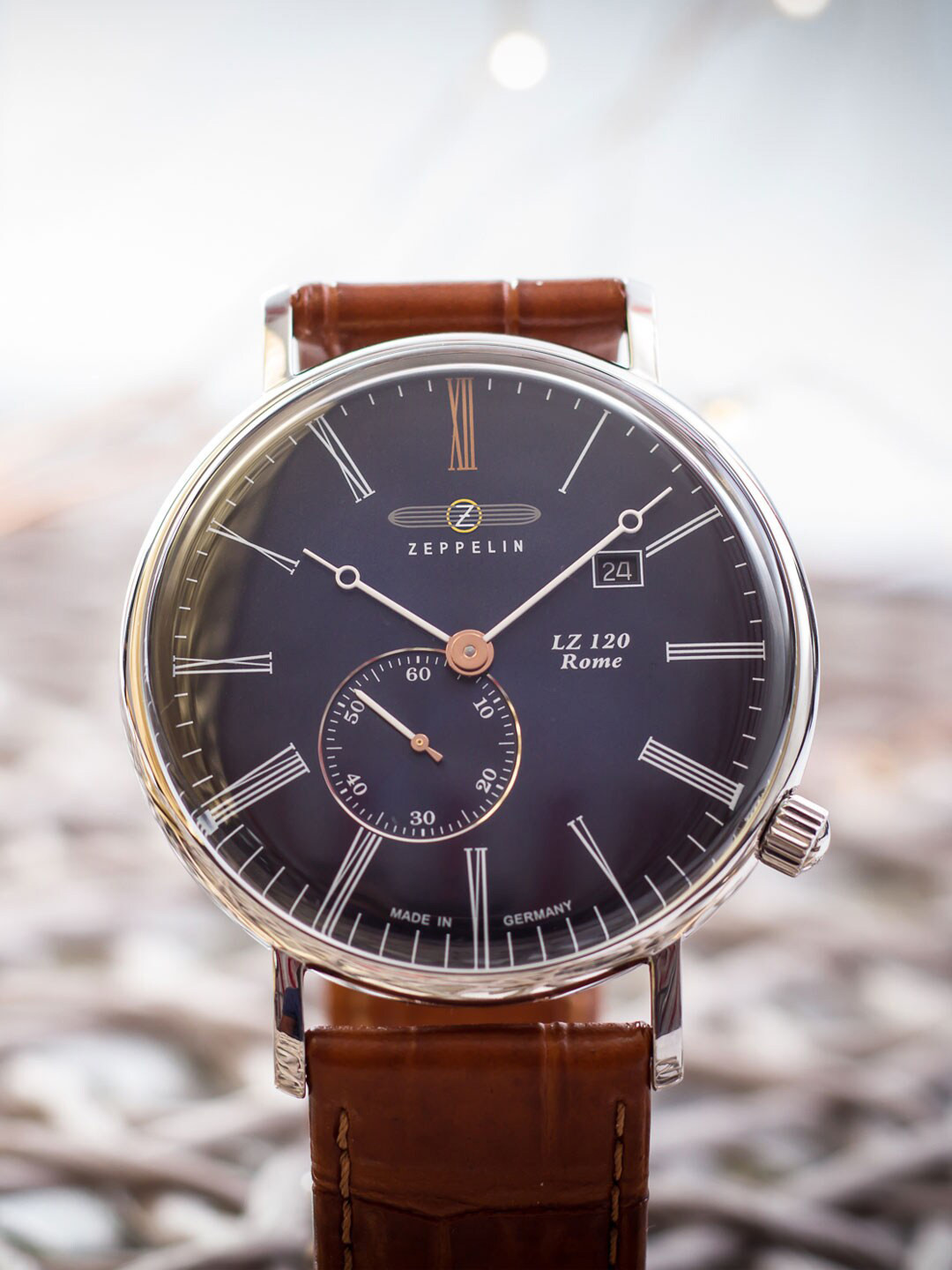 ZEPPELIN Men Textured Dial & Leather Straps Analogue Watch 71343