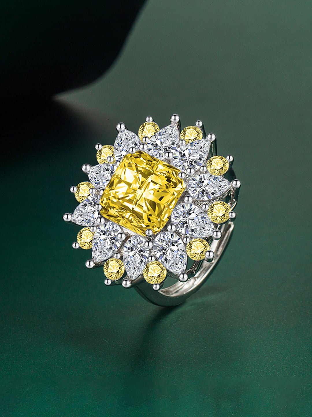 Designs & You Silver-plated Finger Ring