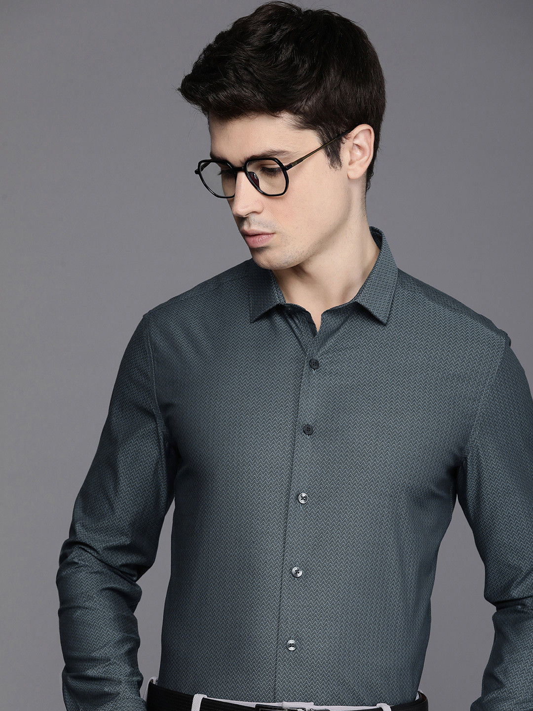 Louis Philippe Super Slim Fit Chevron Printed Formal Shirt