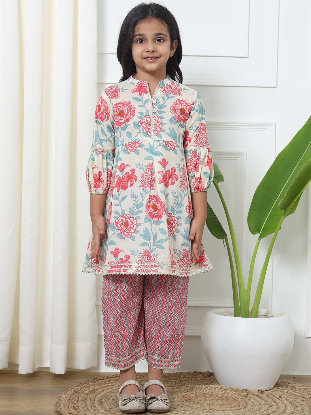 Readiprint Girls Floral Printed Gotta Patti Pure Cotton Kurti With Palazzos