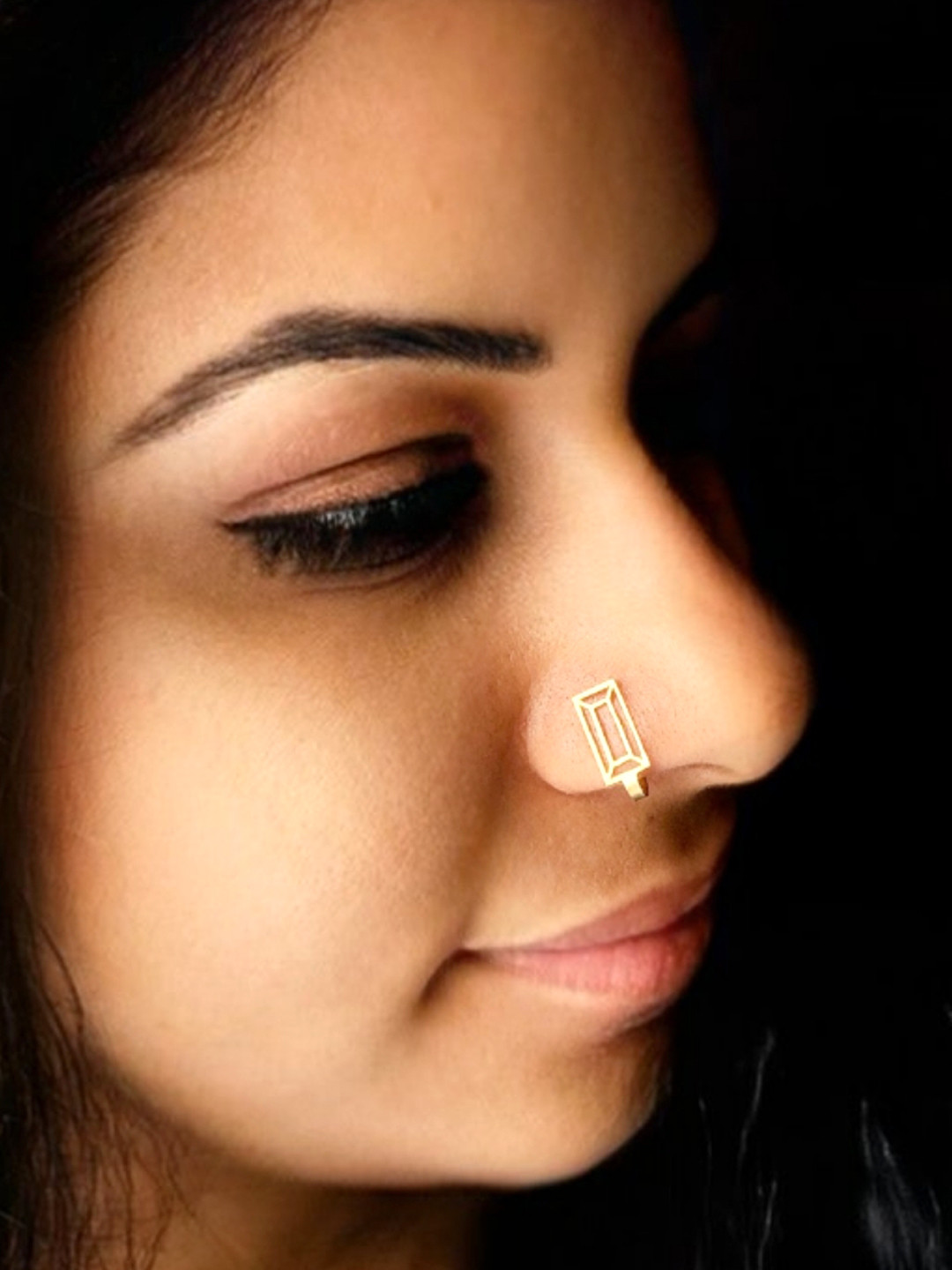 Goldnera Rectangular Shaped Nosepin