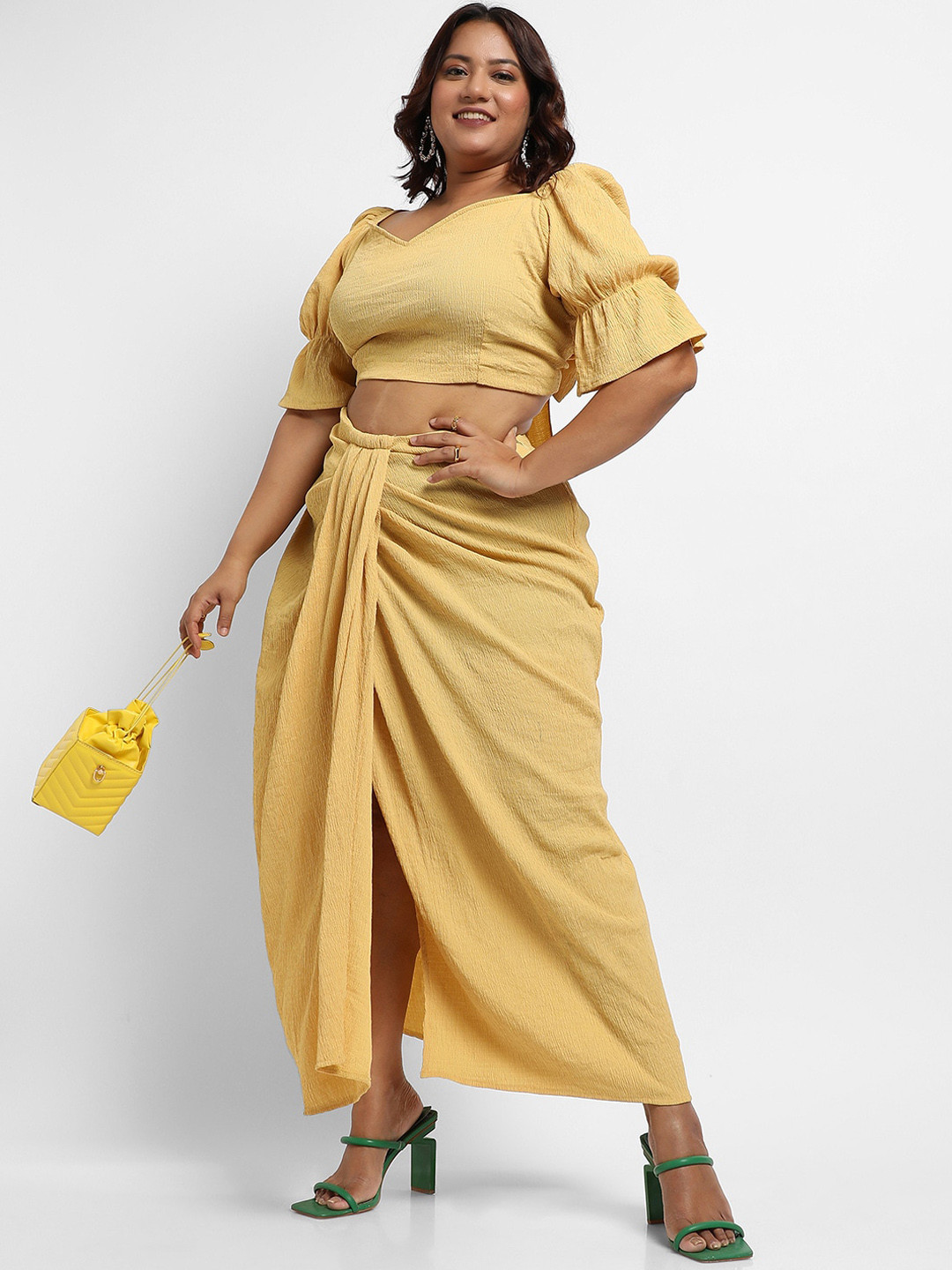 Instafab Plus Sweetheart Neck Crop Top & Skirts Co-Ords