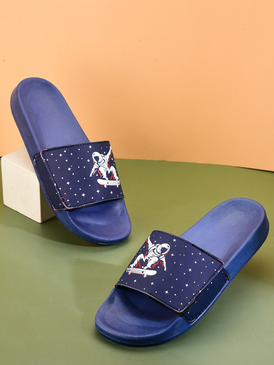 Greentech Men Printed Rubber Sliders With Velcro Closure