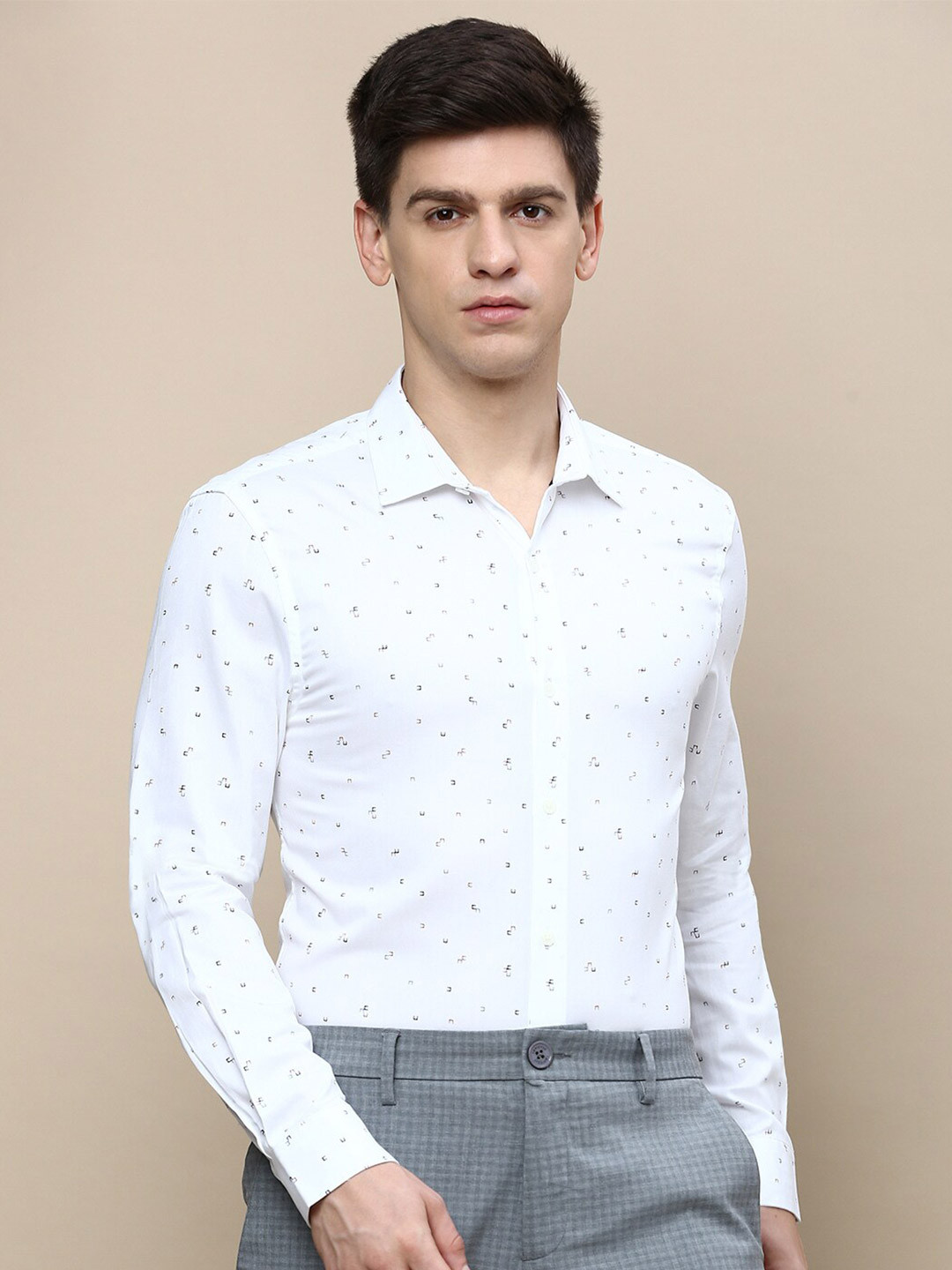 INVICTUS Micro Ditsy Printed Standard Slim Fit Opaque Cotton Formal Shirt
