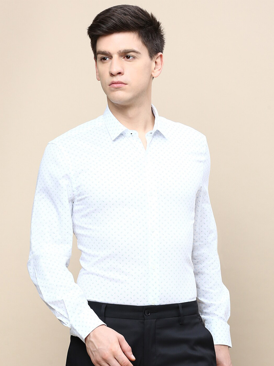 INVICTUS Polka Dot Printed Standard Slim Fit Opaque Cotton Formal Shirt