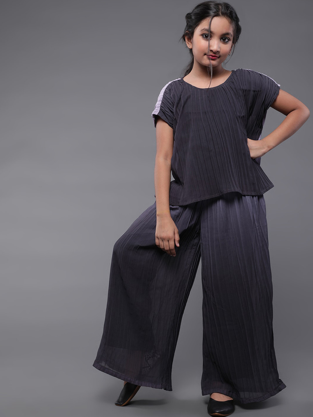 Aks Kids Girls Self Design Top With Palazzo Clothing Set