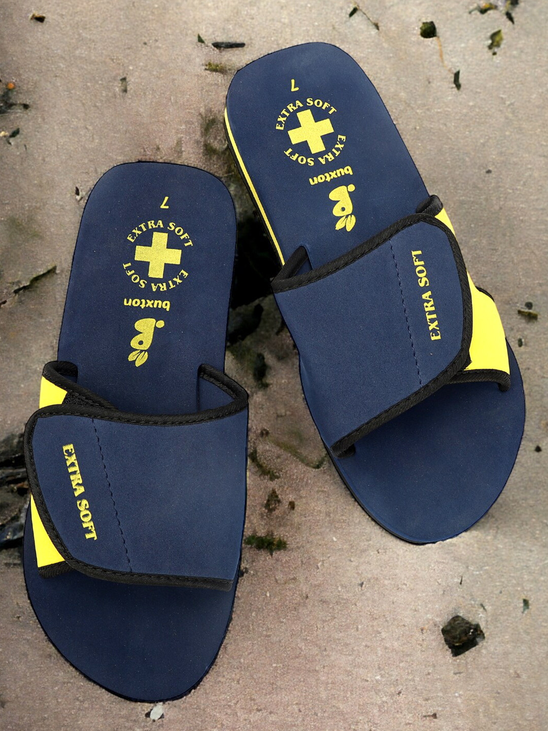 Buxton Men Slip-On Sliders