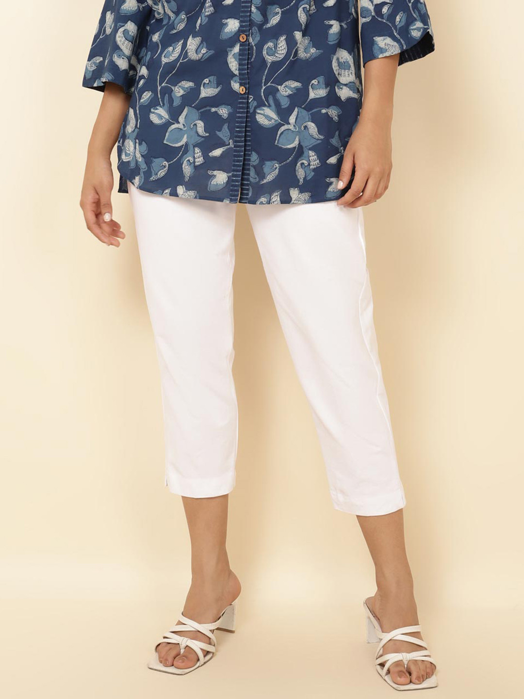 Fabindia Women Mid-Rise Three-Fourth Length Cotton Cigarette Trousers