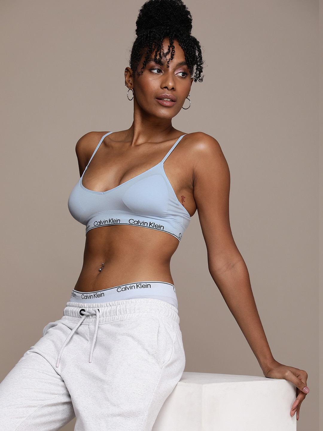 Calvin Klein Underwear Medium Coverage Lightly Padded T-shirt Bra QF7093CJP-SKYWAY