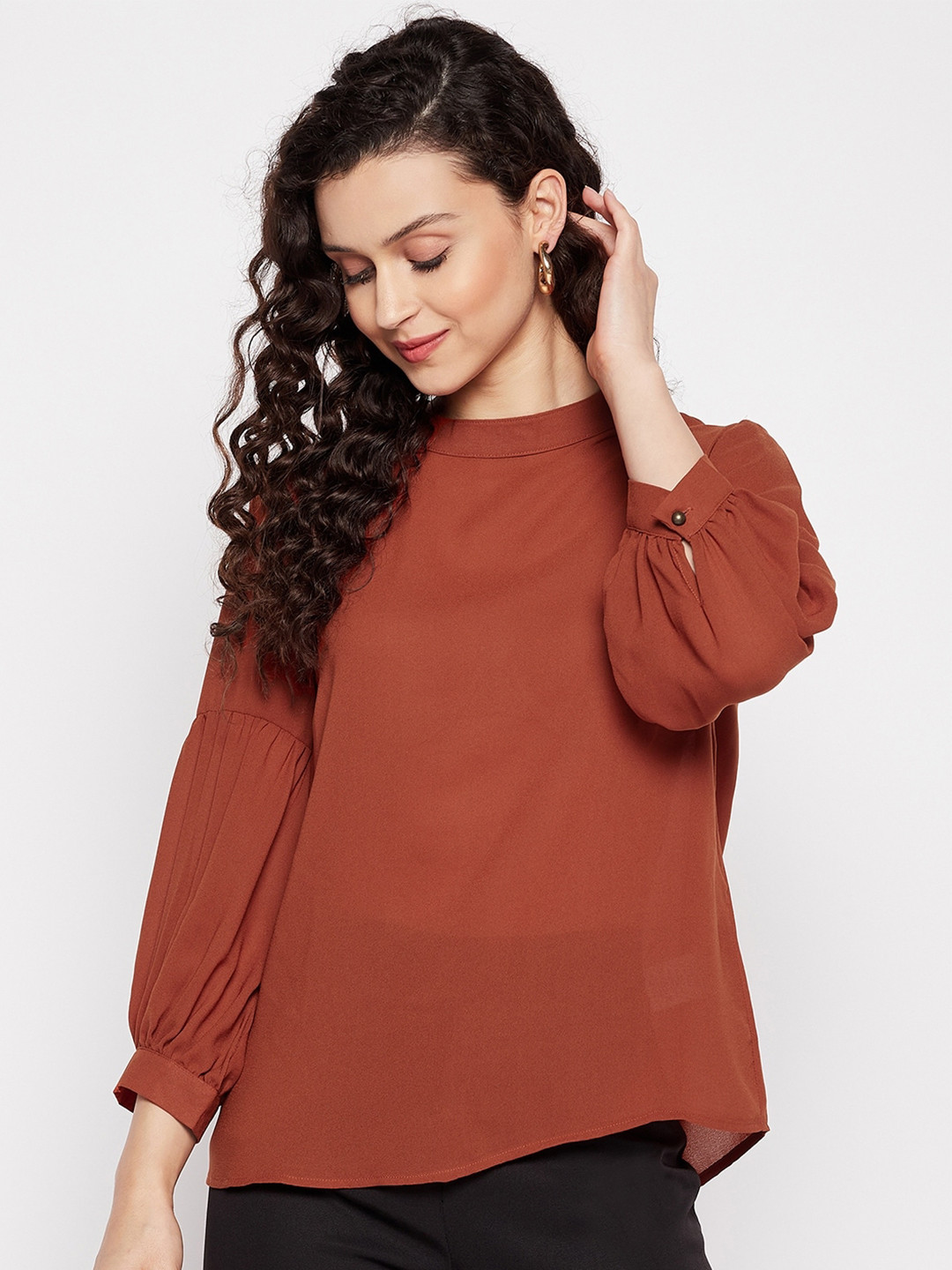 STYLE BLUSH Cuff Sleeves Crepe Top