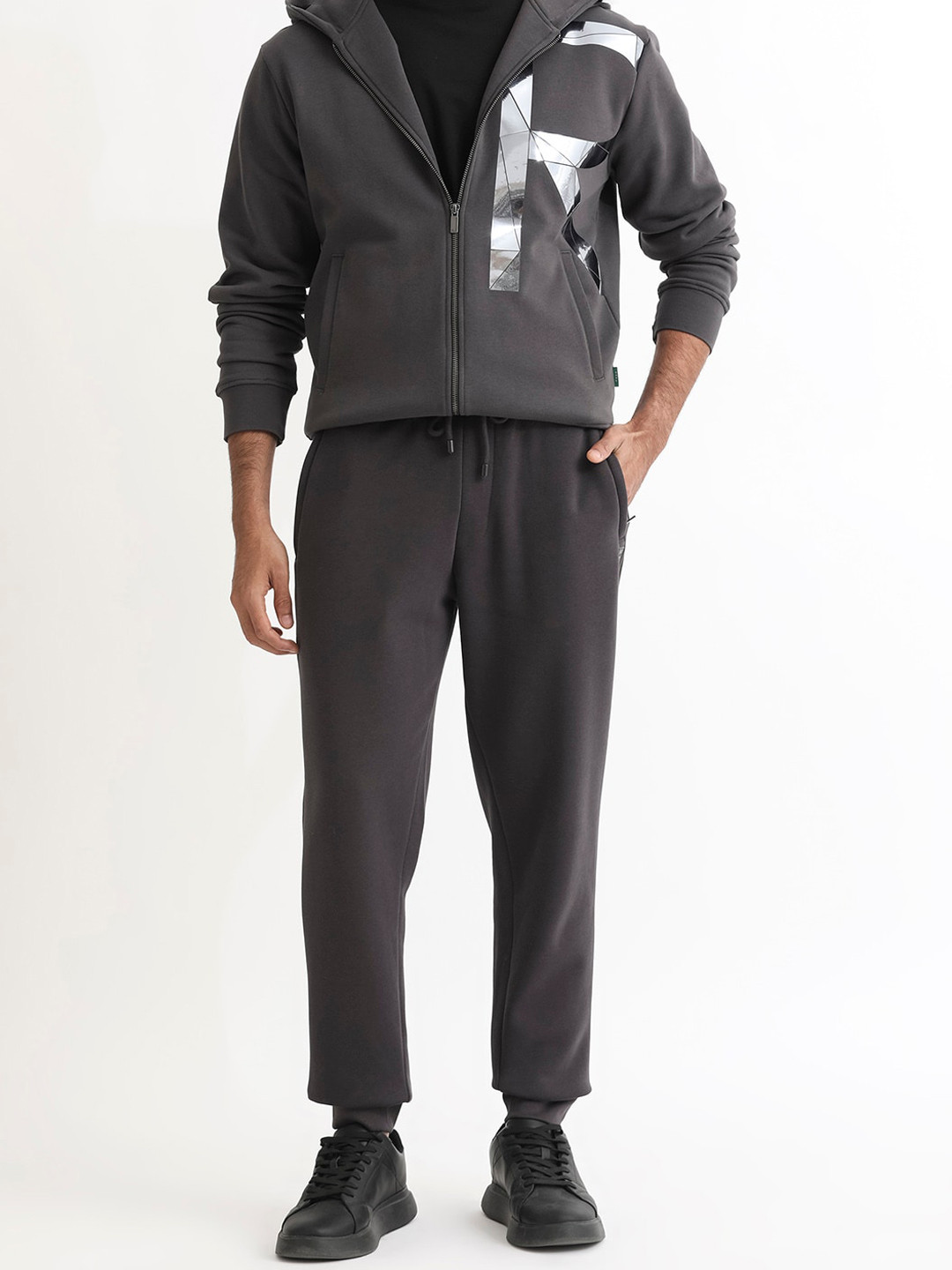 RARE RABBIT Men Helna Regular Fit Cotton Mid-Rise jogger