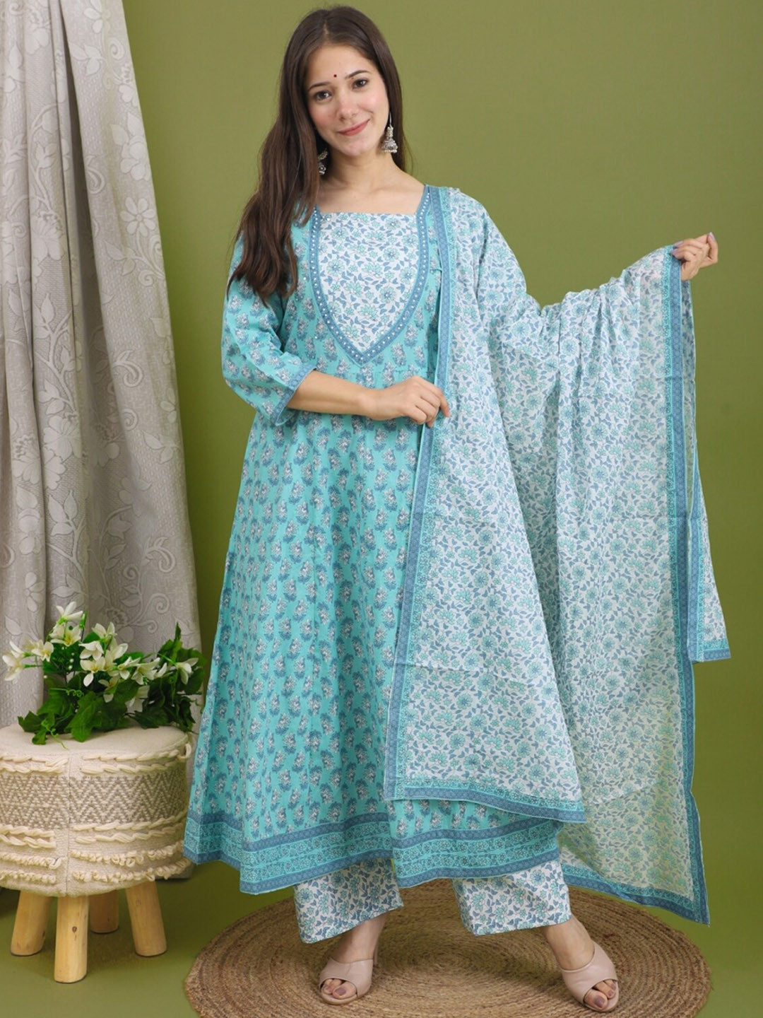 R RANAK CREATION Floral Printed Anarkali Beads and Stones Cotton Kurta Set With Dupatta