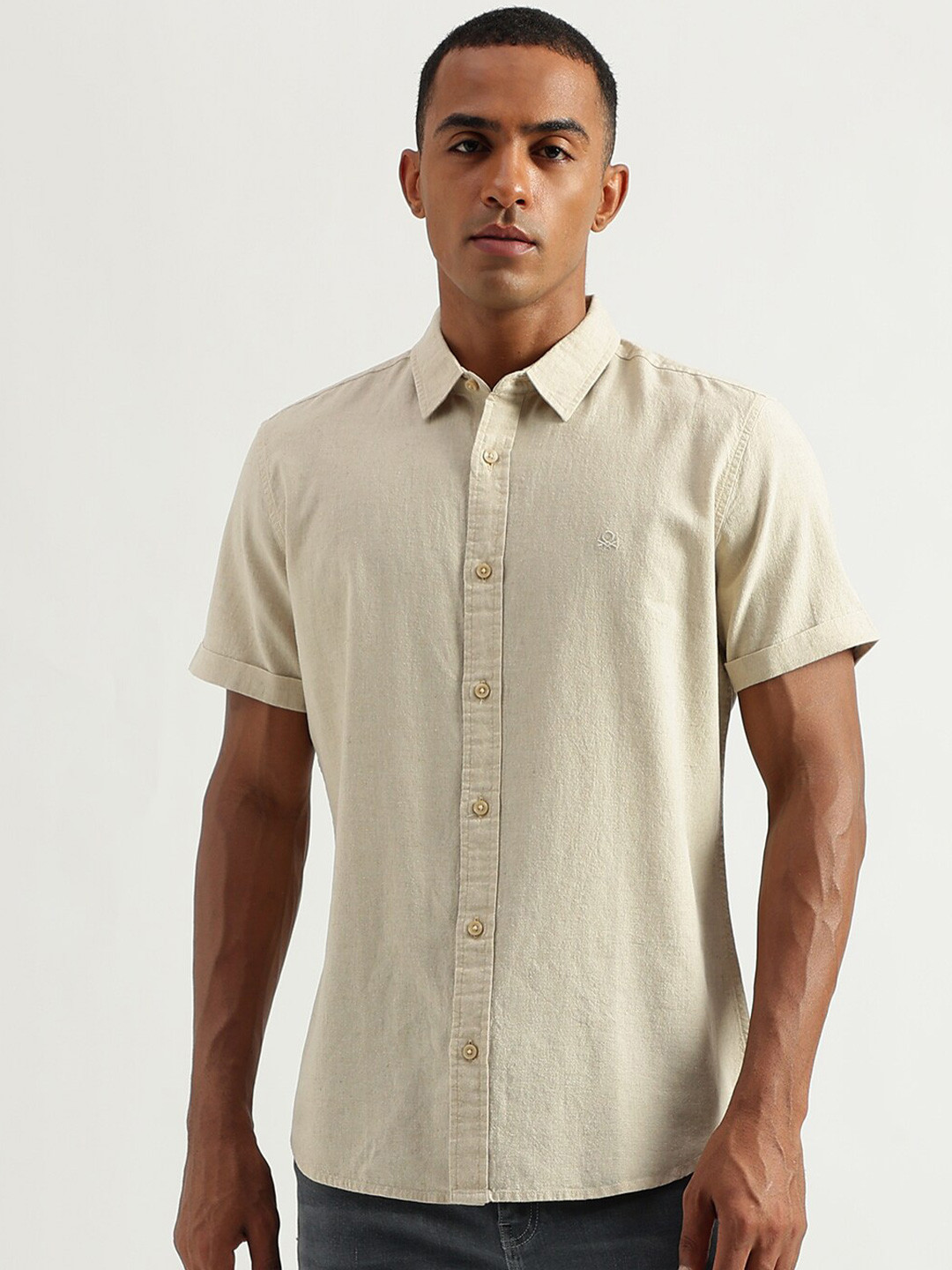 United Colors of Benetton Linen Slim Fit Opaque Casual Shirt