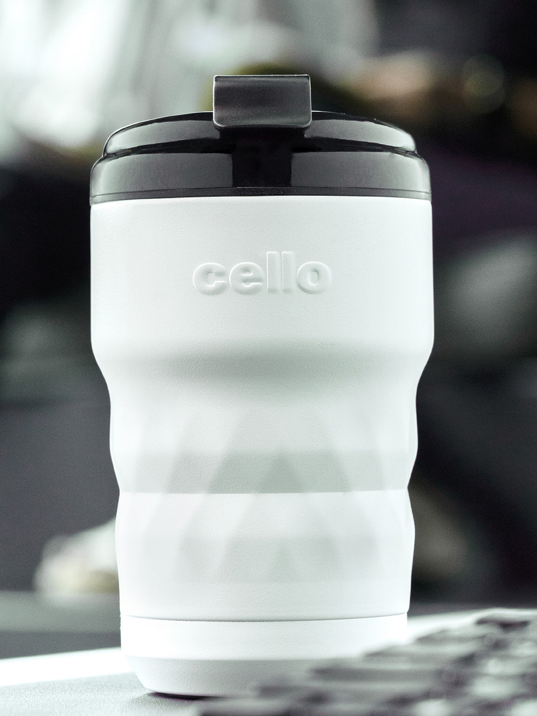 Cello Nomad White Hot and Cold Vacuum Insulated Stainless Steel Travel Mug-350ml