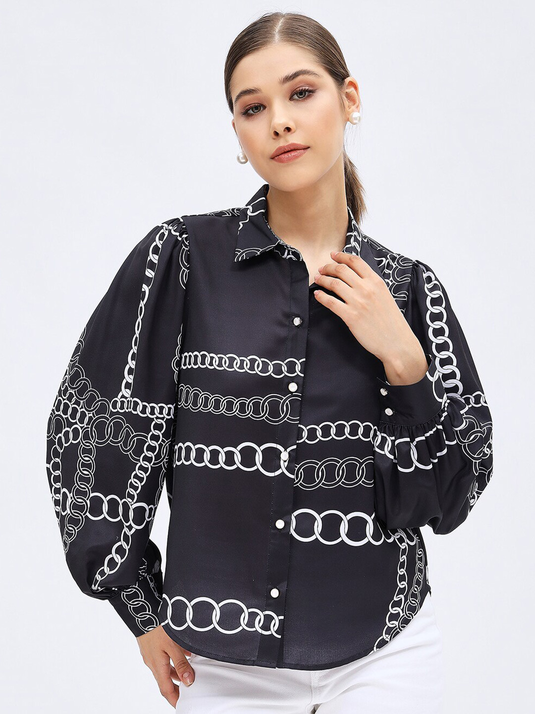 Harpa Geometric Printed Premium Regular Fit Cuffed Sleeves Opaque Printed Casual Shirt