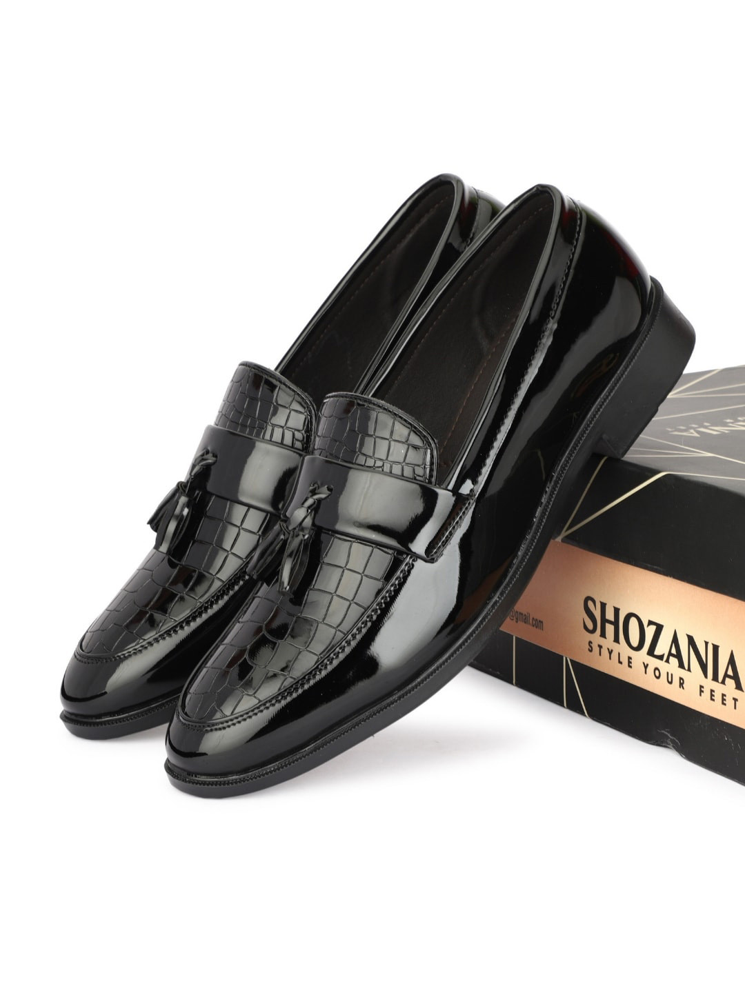 SHOZANIA Men Textured Leather Formal Loafers