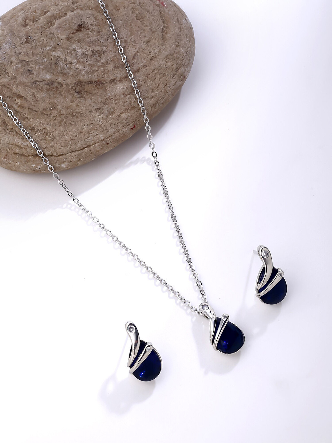 Yellow Chimes Silver-Plated Crystal Studded Tear Drop Shaped Pendant Jewellery Set