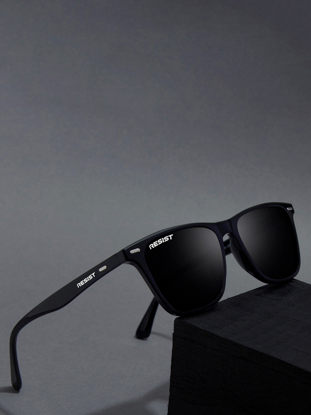 RESIST EYEWEAR UNISEX Black UV Protected Wayfarer Sunglasses