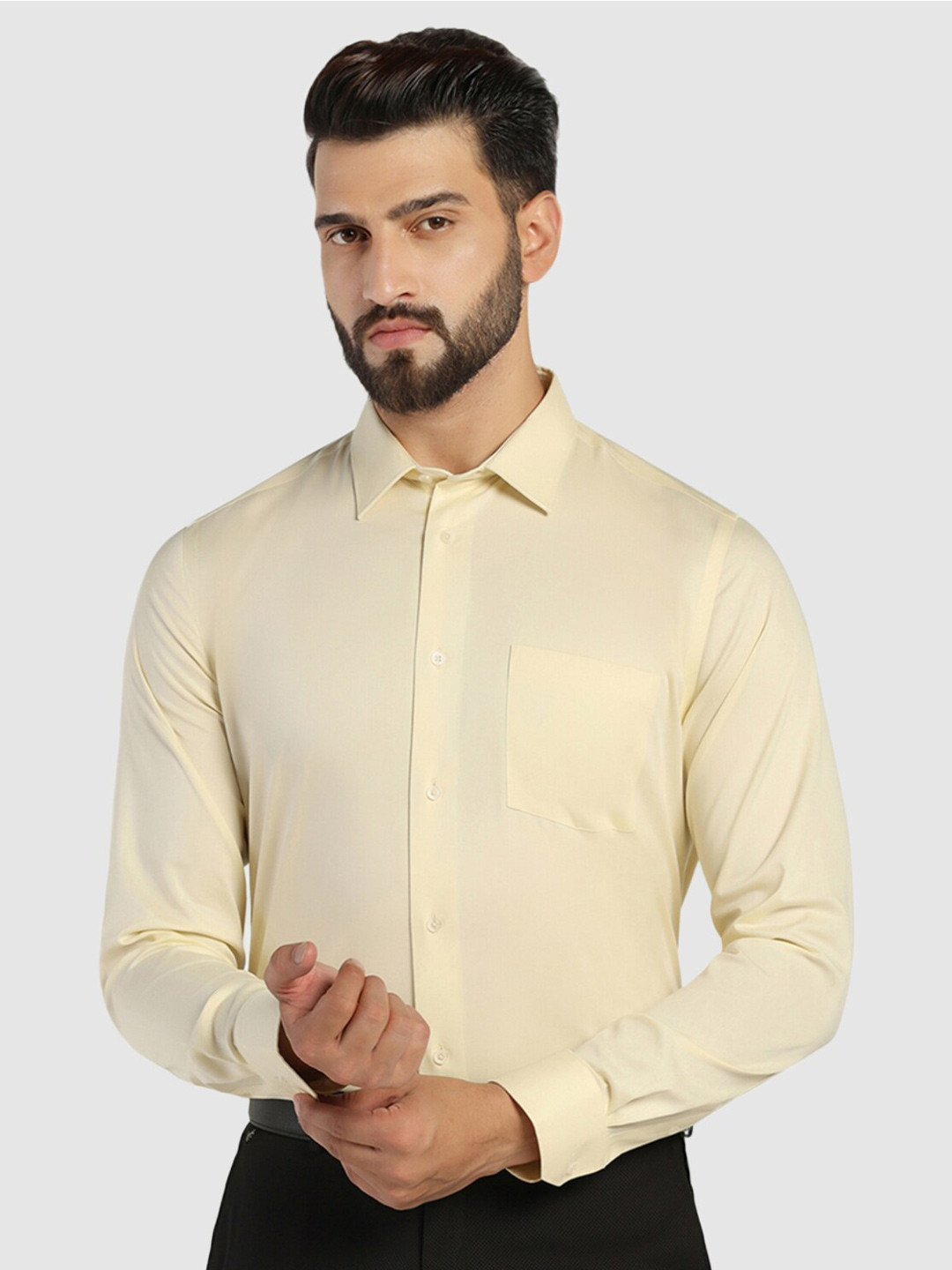 Blackberrys Men's Cream Solid Formal Slim Fit Wrinkle-Resistant Shirt