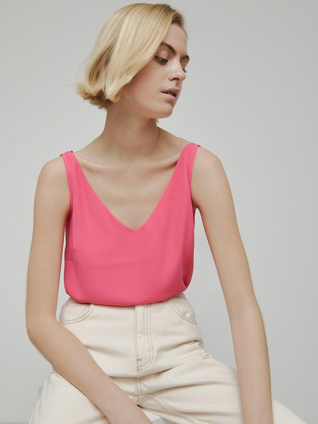 WAREHOUSE V-Neck Sleeveless Top