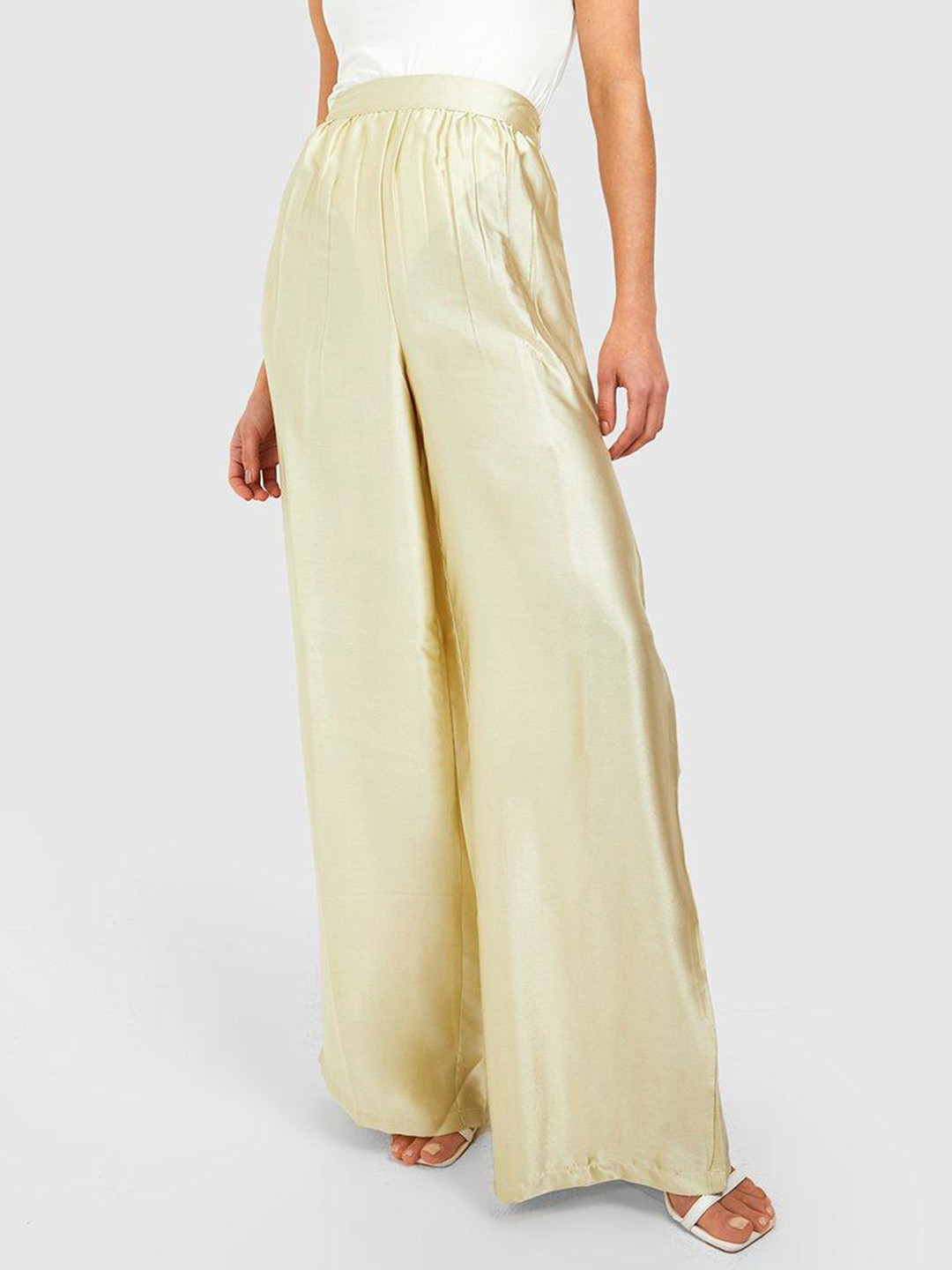 Boohoo Women Satin Finish Flared Pleated Trousers