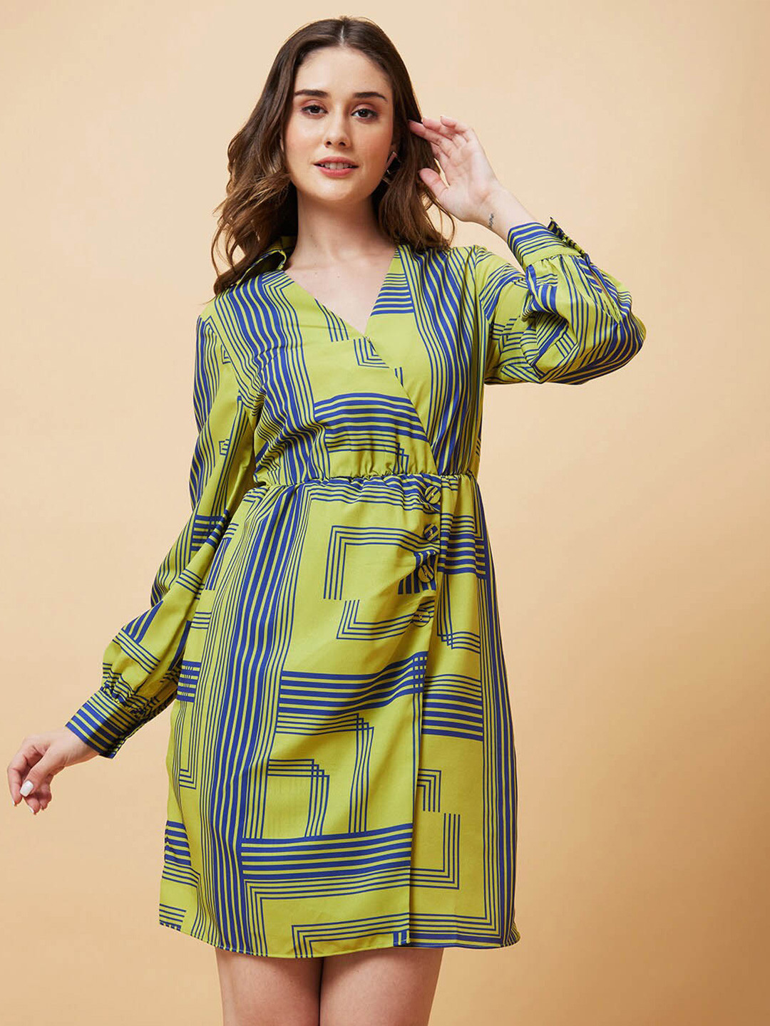 Globus Green Geometric Printed Long Sleeves Warp Dress