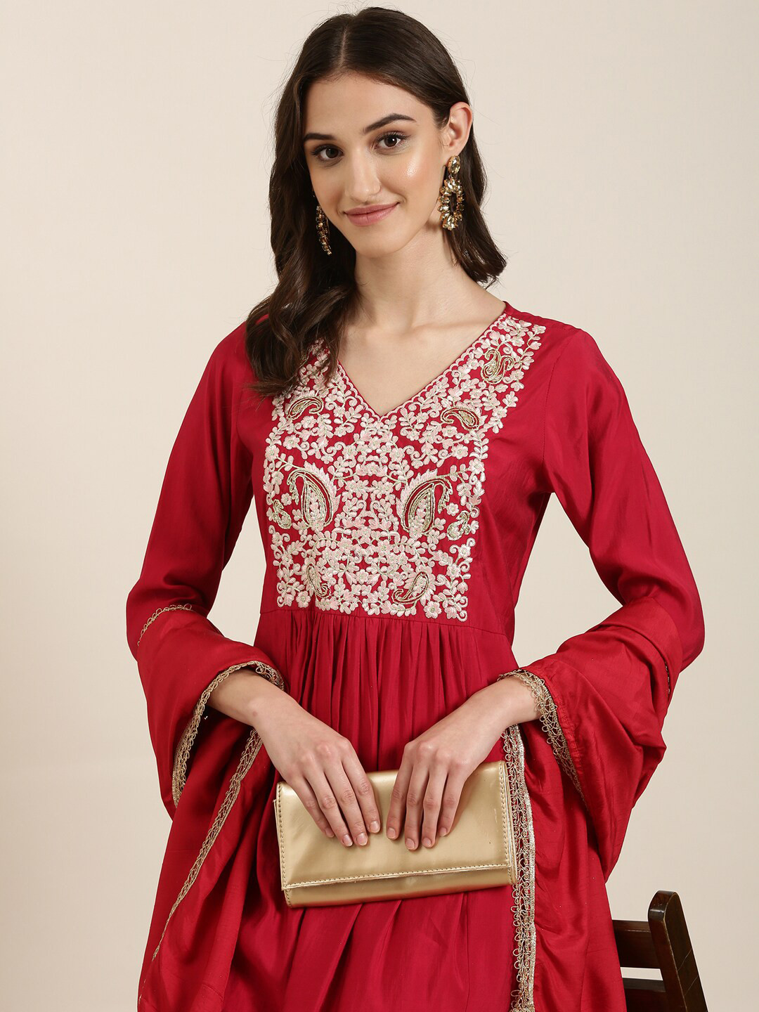 SHOWOFF Paisley Yoke Design V-Neck Empire Thread Work Kurta With Trousers & Dupatta