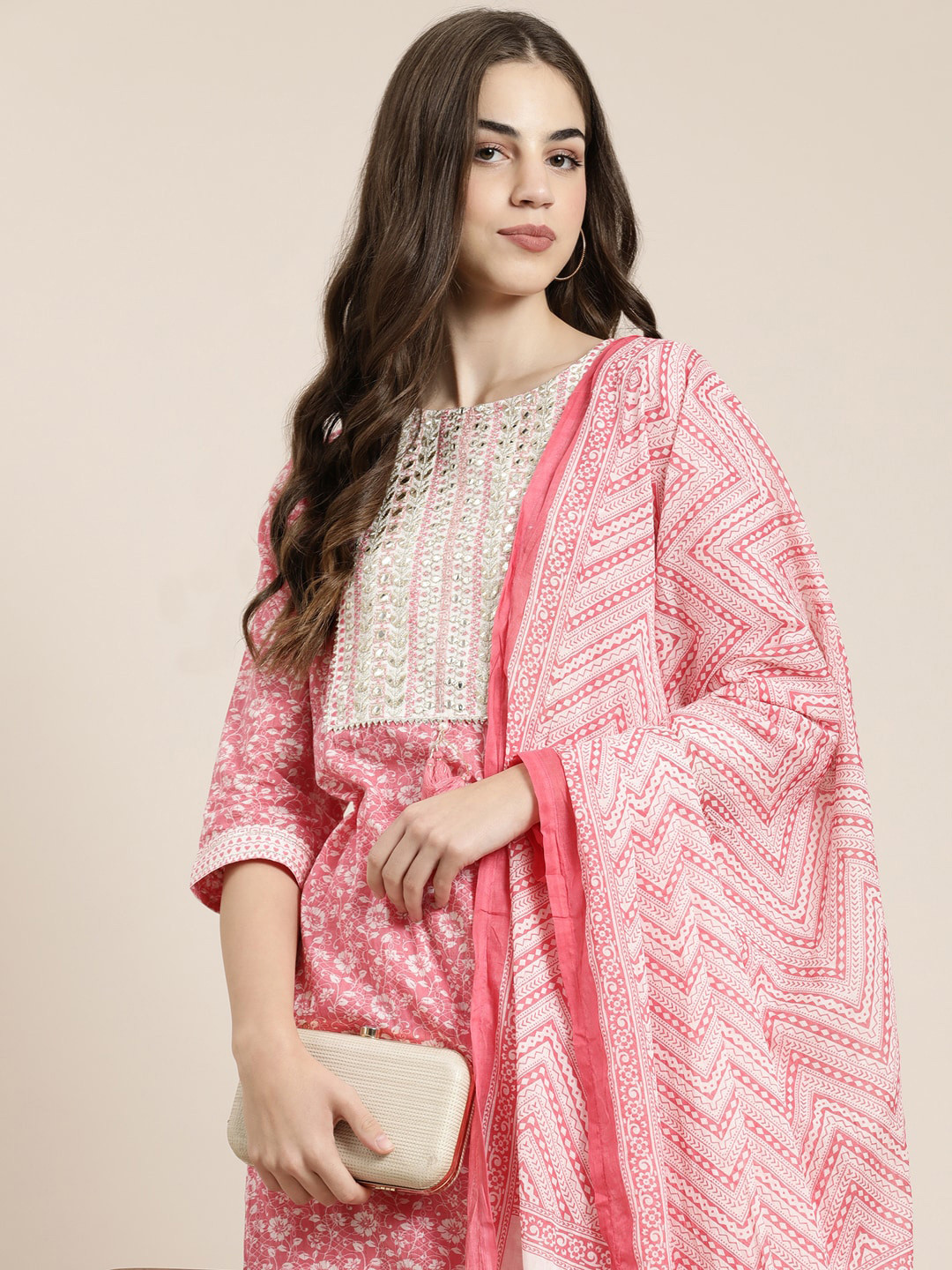 SHOWOFFFF Floral Printed Mirror Work Straight Kurta With Trousers & Dupatta