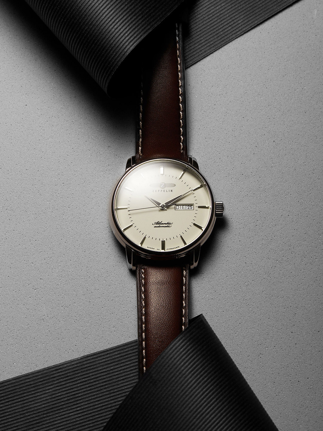 ZEPPELIN Men Analogue Automatic Motion Powered Watch 84665