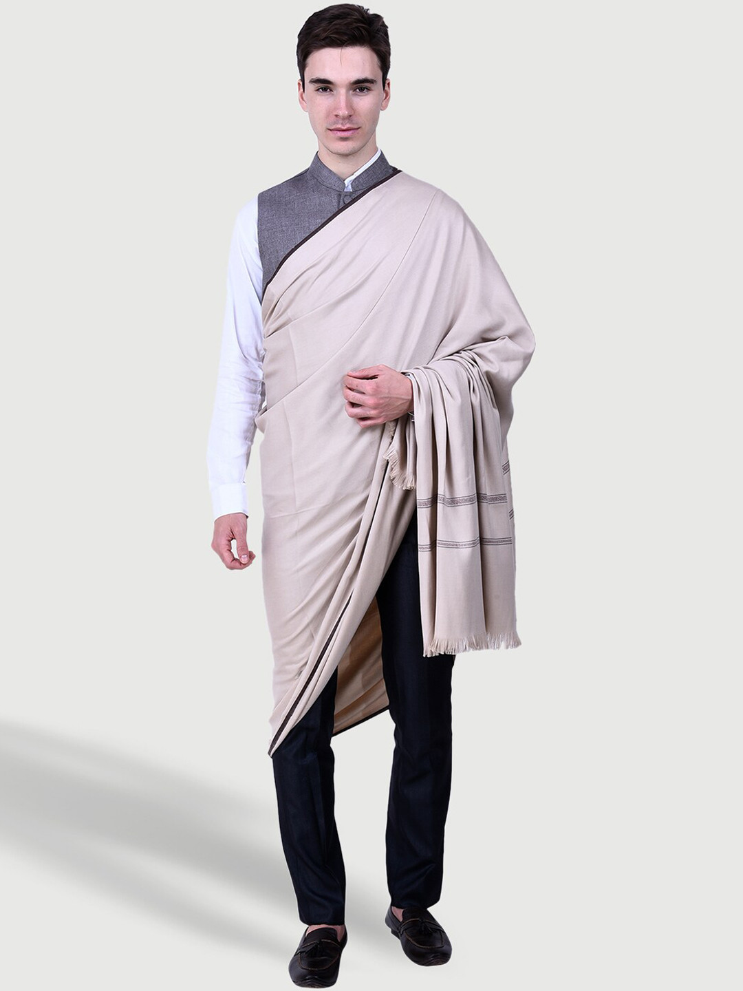 SWI Stylish Fringed Wool Shawl