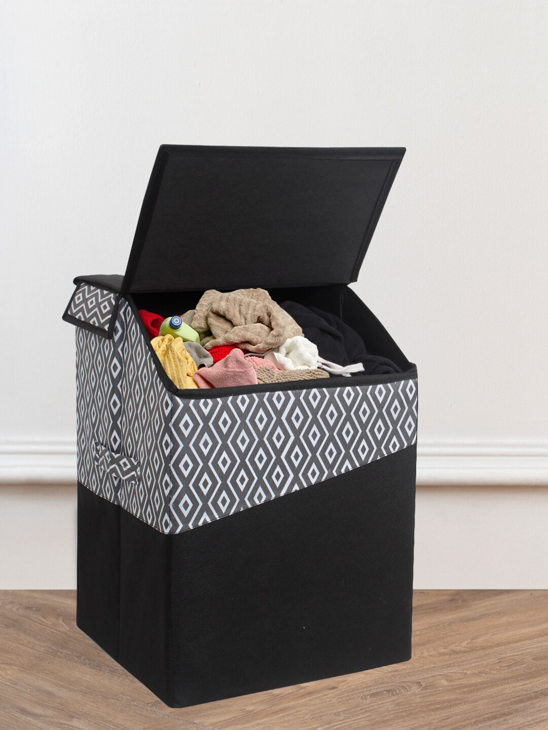 prettykrafts Black & White Printed Fabric Square Shape Laundry Basket -75 L