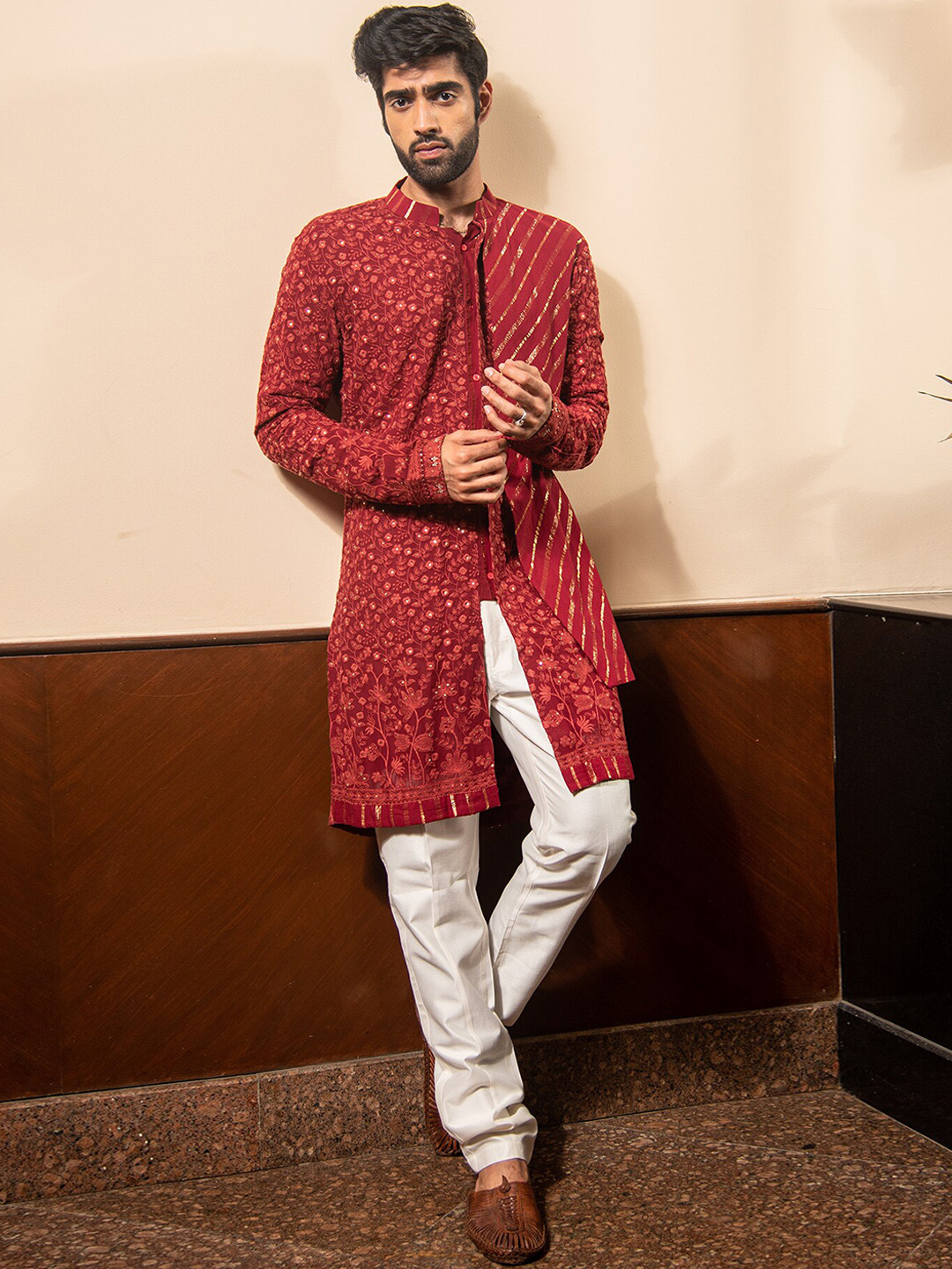 Soniya g Mandarin Collar Ethnic Motifs Embroidered  Sequinned Kurta with Trouser