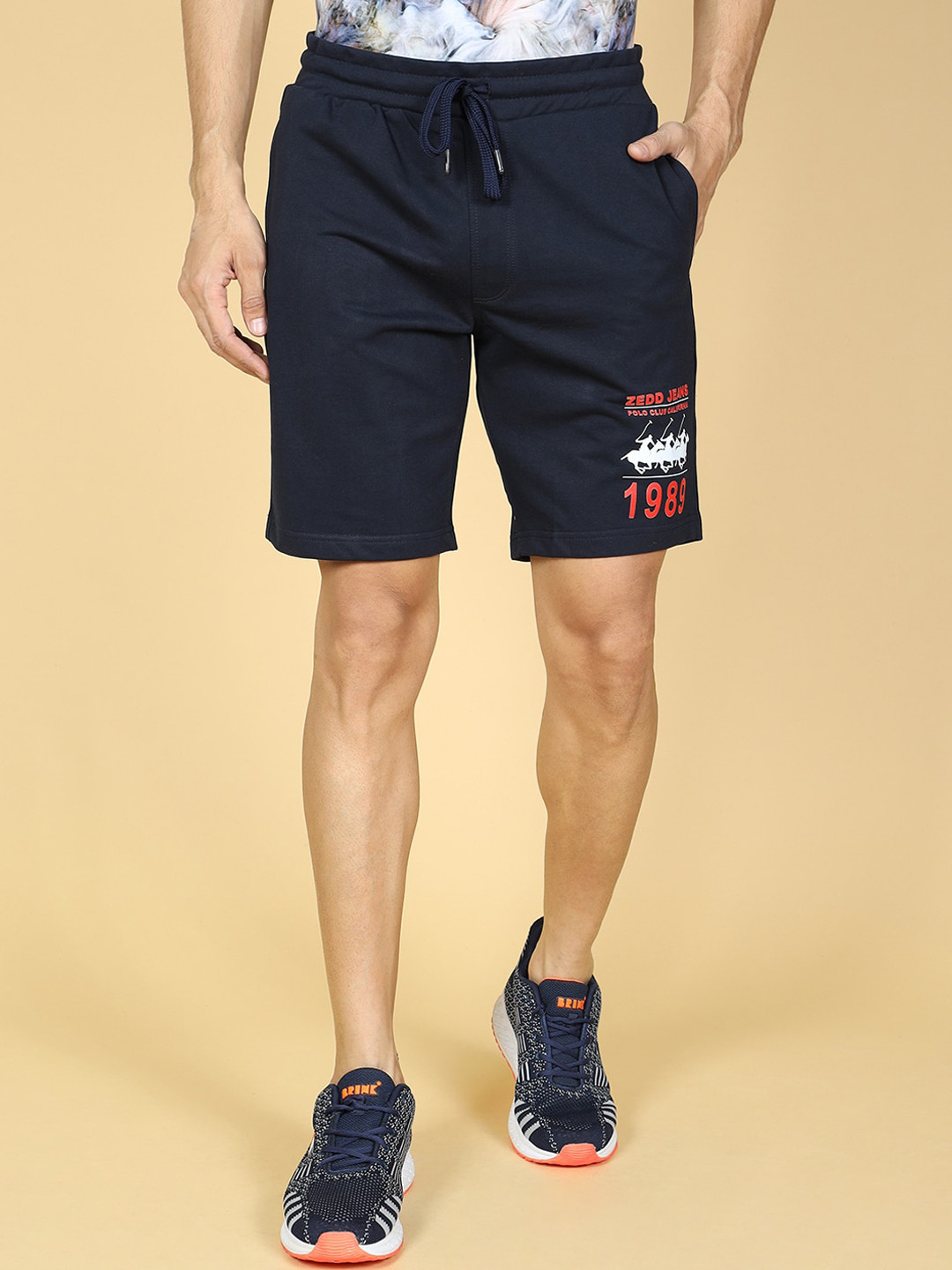 ZEDD Regular Fit Mid-Rise Cotton Sports Shorts