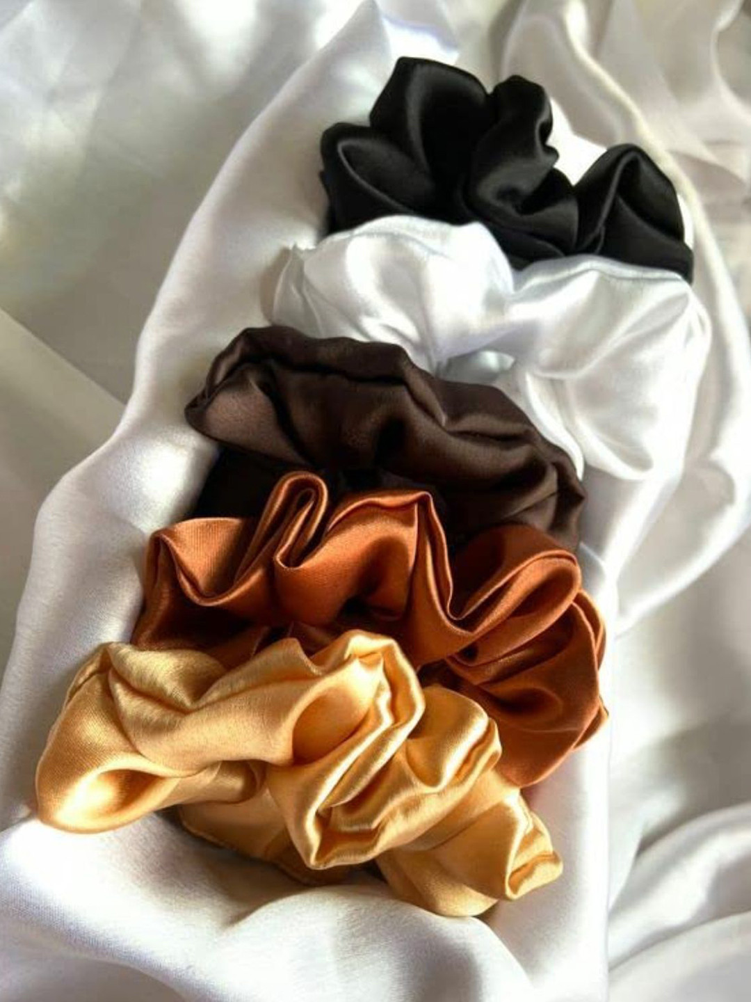 DN Creation Women Set of 5 Satin Ponytail Holders