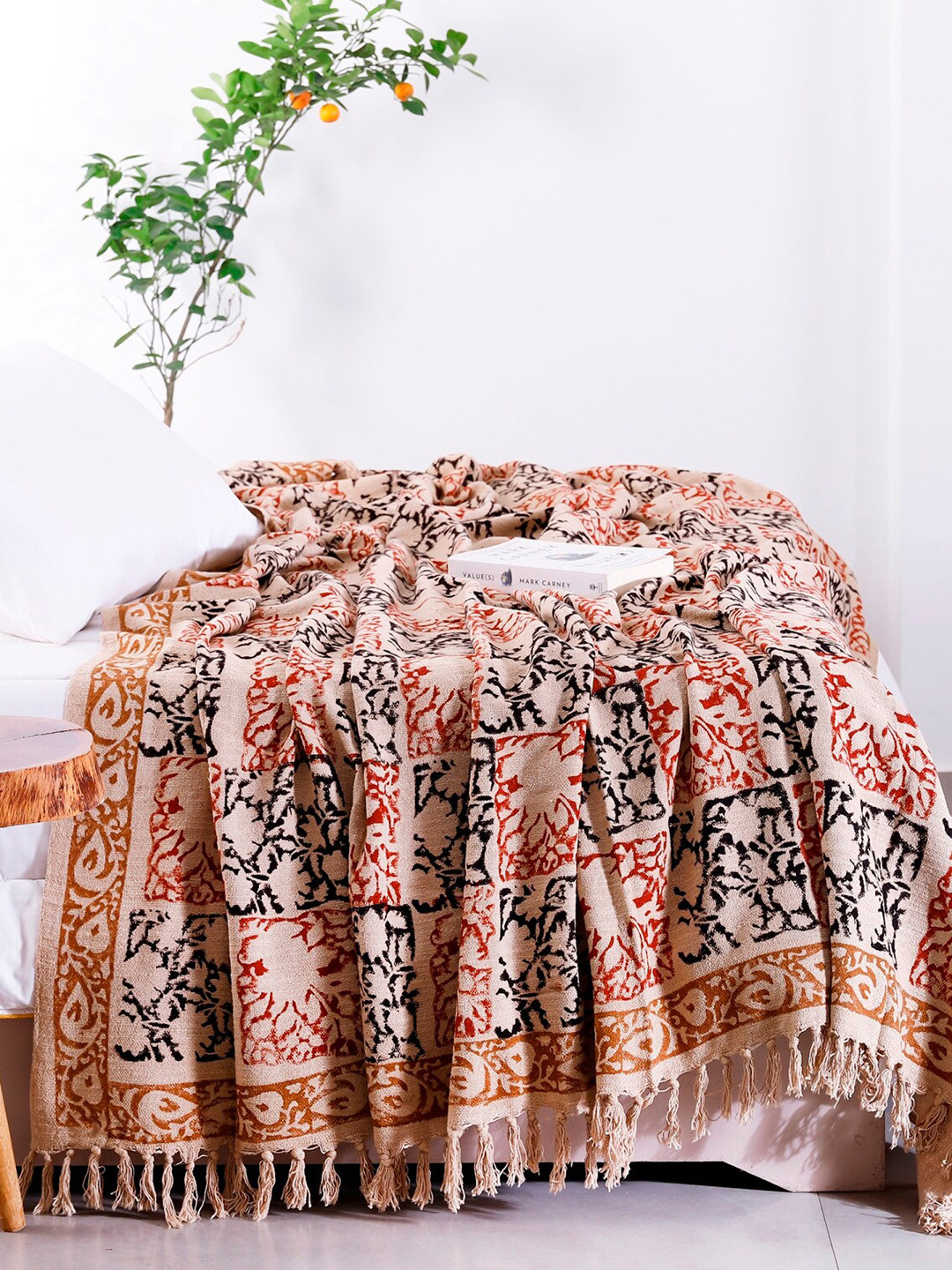 HANDICRAFT PALACE Beige & Black Printed Cotton King Size Bed Throw
