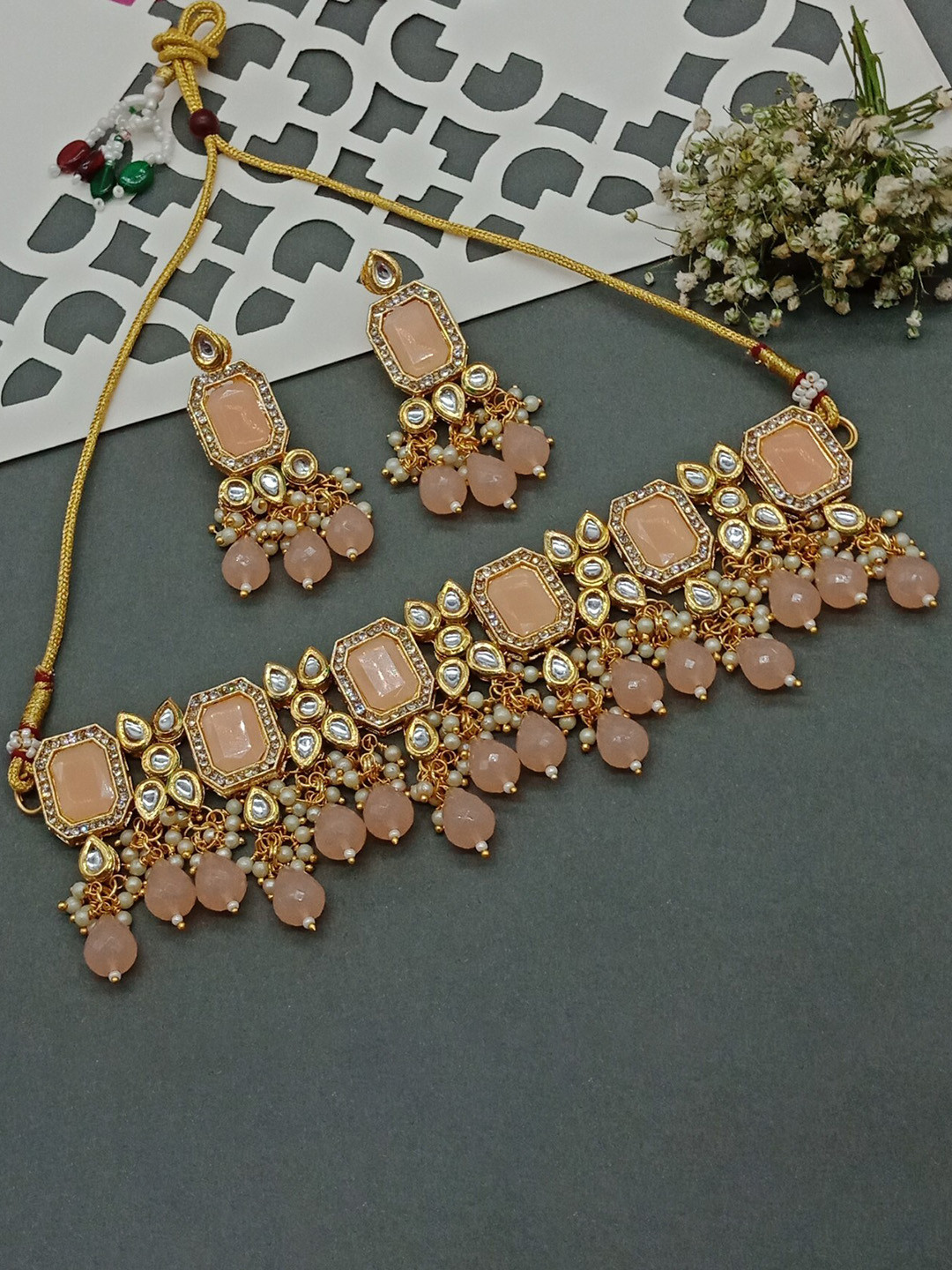 AASHISH IMITATION Gold-Plated Kundan Studded & Beaded Jewellery Set