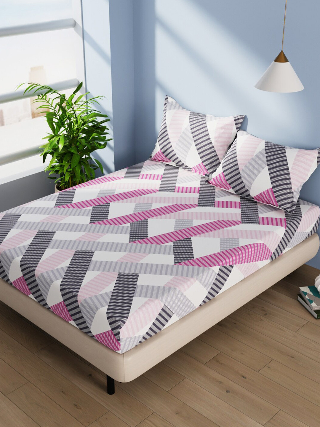 BIANCA Jaal Pink Abstract Cotton 144 TC Queen Bedsheet with 2 Pillow Covers-224 x 254 cm