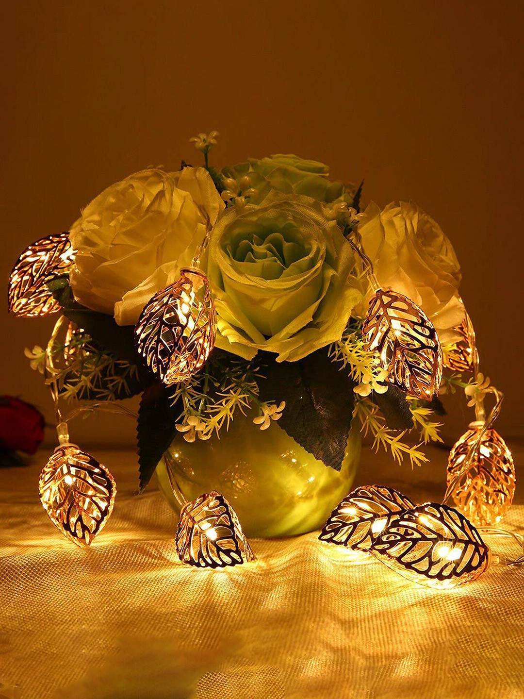 The Purple Tree 3m Warm Yellow Long Lifespan Flower String Lights