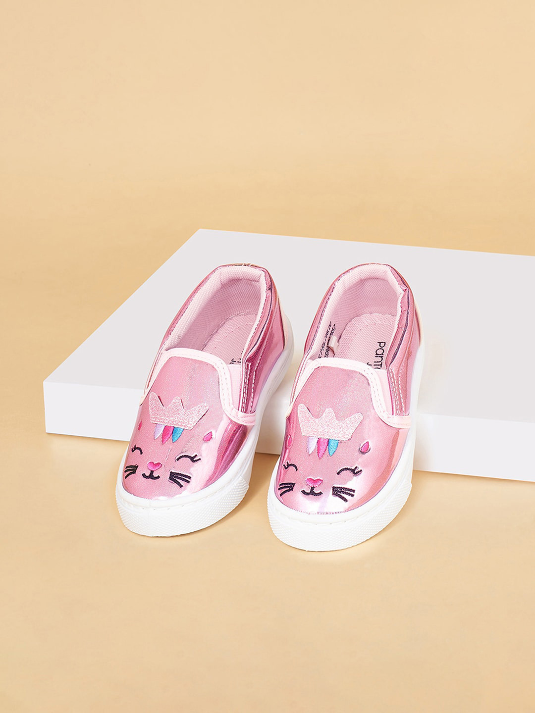 Pantaloons Junior Girls Printed Slip-On Sneakers