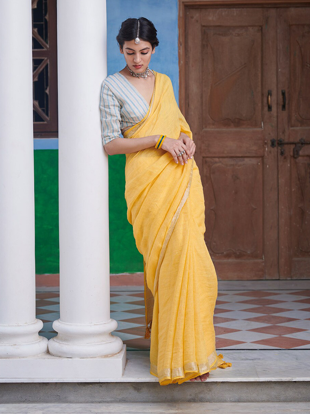 Dressfolk Yellow Handwoven Linen Saree with unstitched blouse fabric