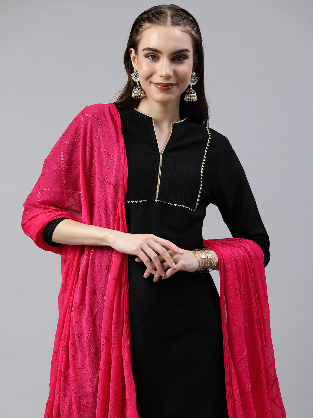 Rani Saahiba Embroidered Dupatta with Sequinned Detail