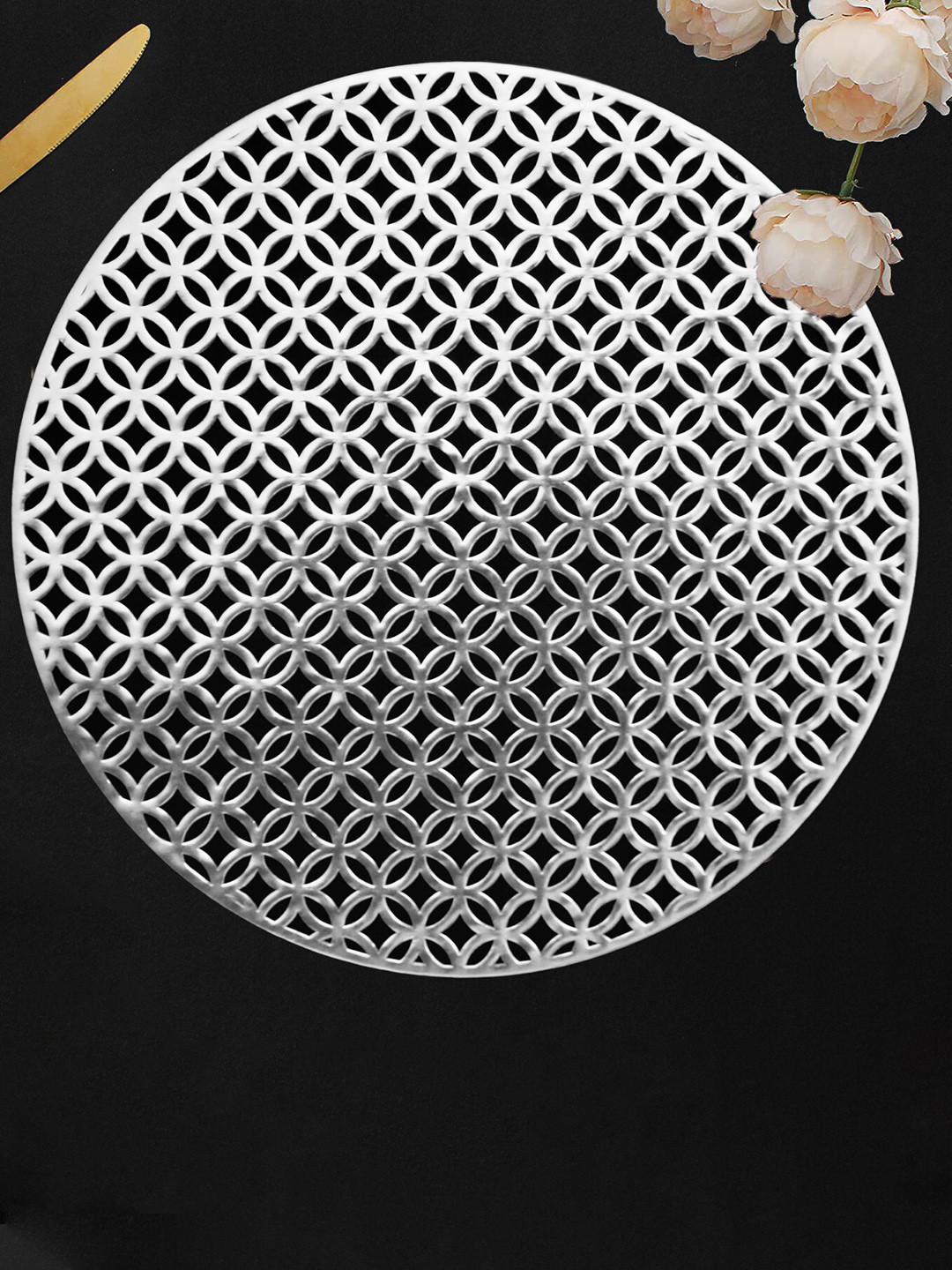 Dakshya Industries Silver-Colored 2-Pieces Textured Sunflower Table Placemats