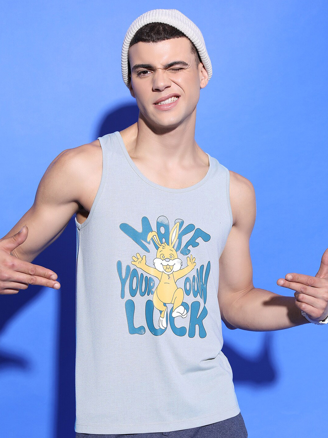 HIGHLANDER Typography Printed Sleeveless T-shirt