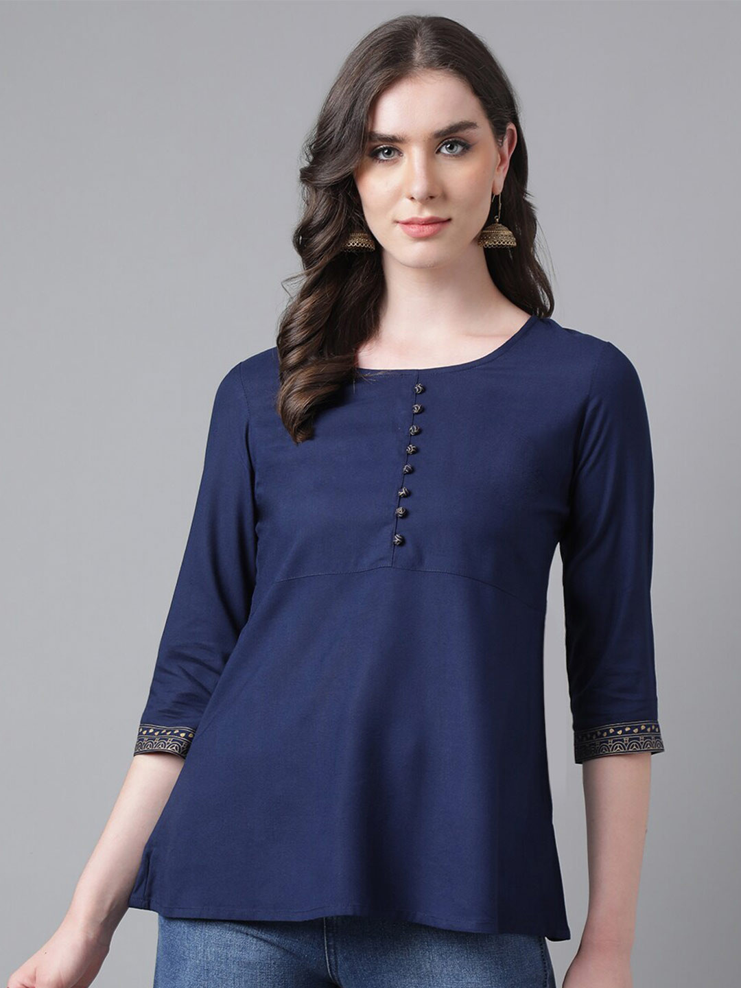 Neemiya Solid Kurti