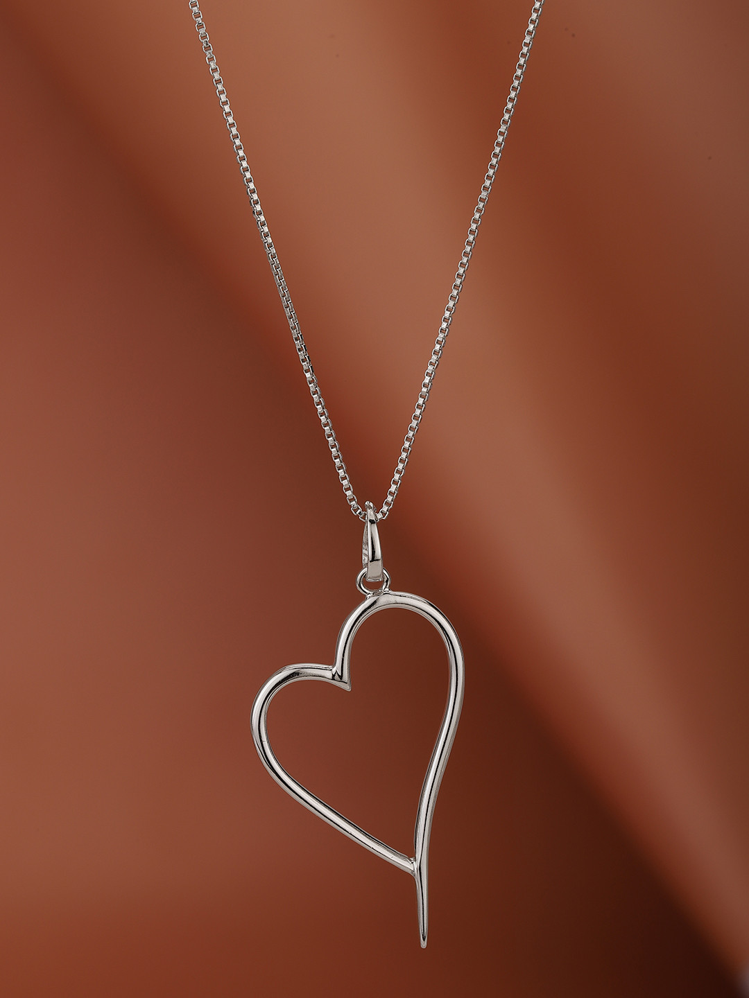 Carlton London 925 Sterling Silver Dangling Heart with Rhodium Plated Pendant with Chain