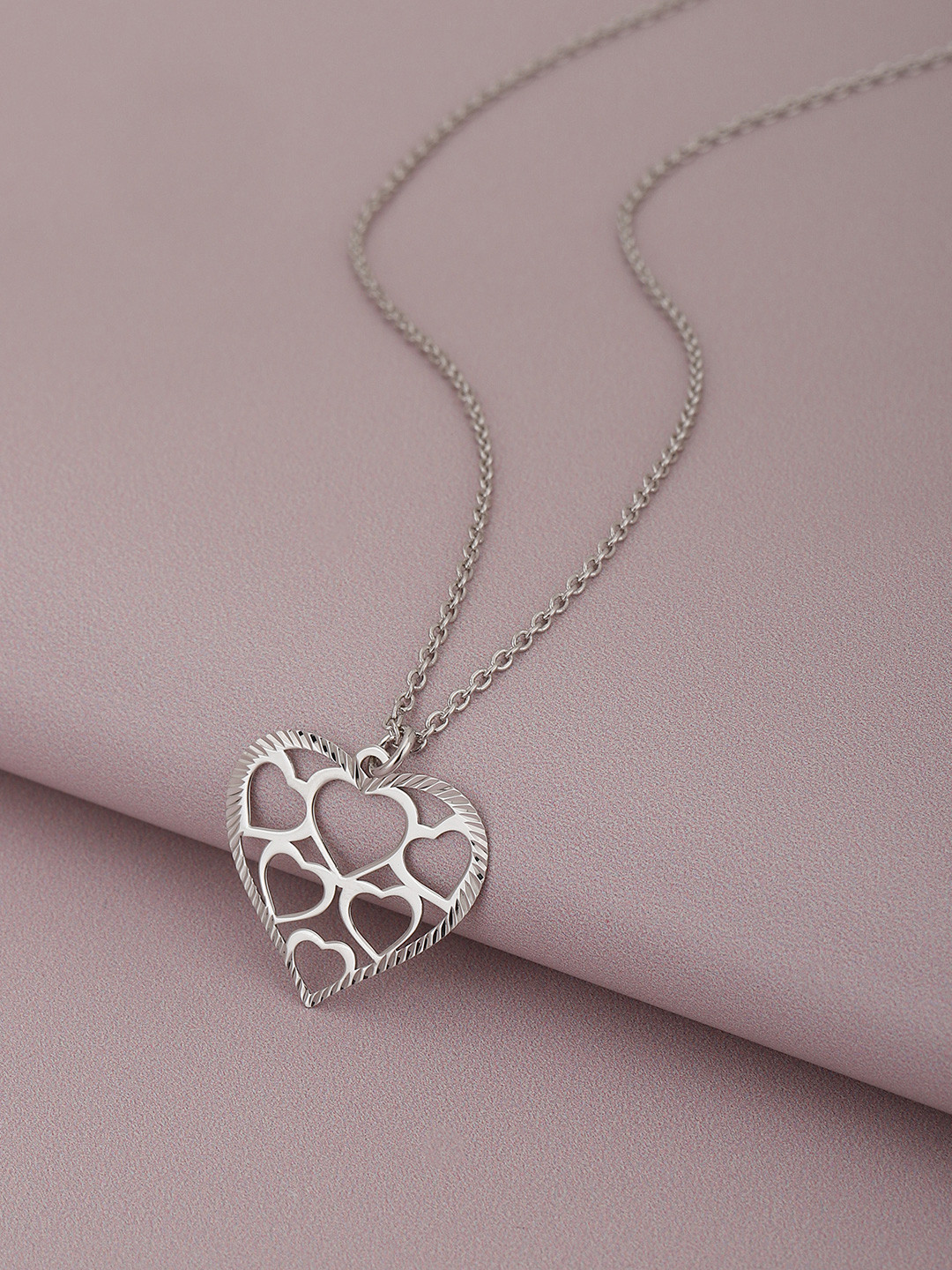 Carlton London 925 Sterling Silver Dangling Heart with Rhodium Plated Pendant with Chain