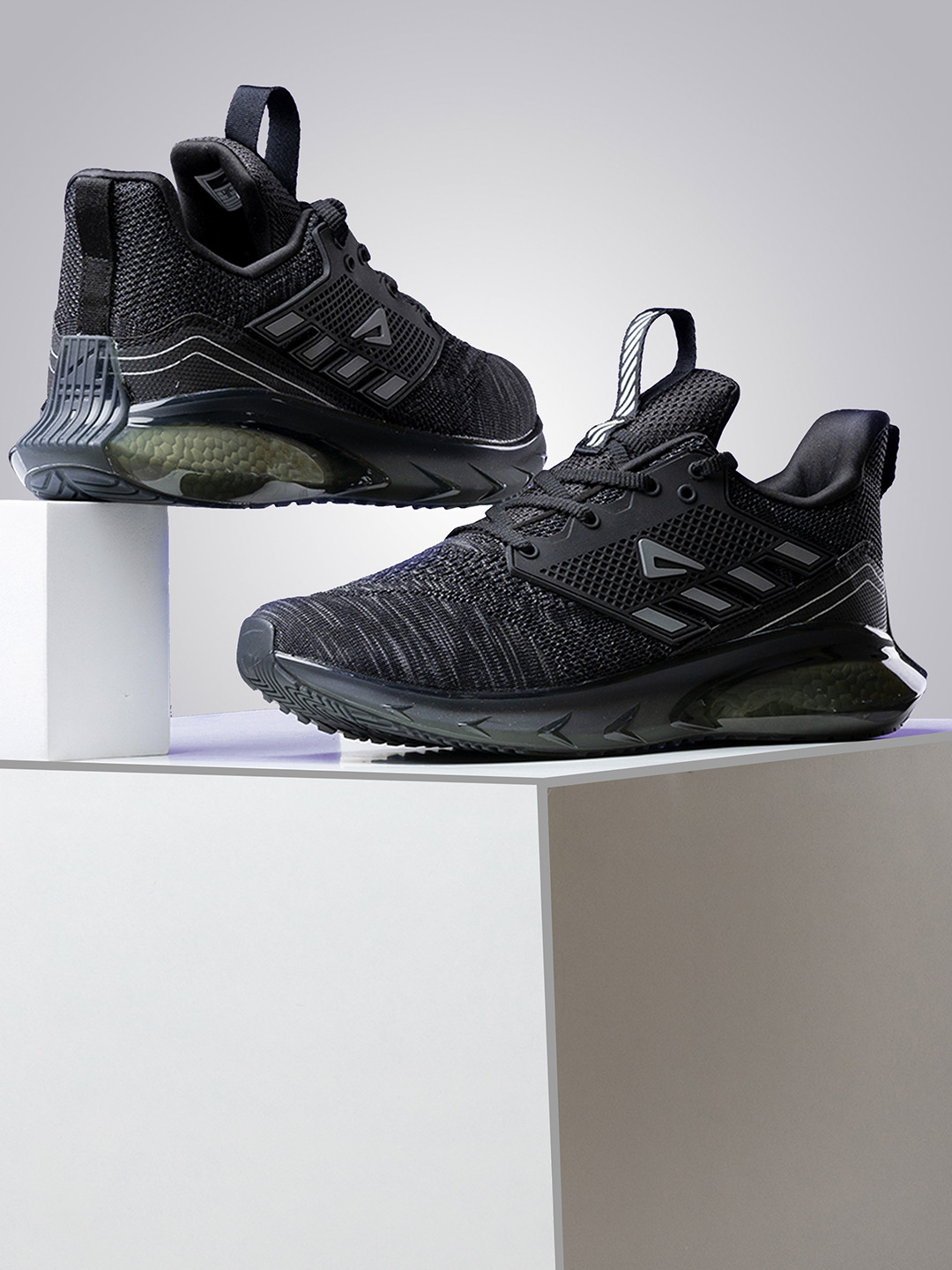 IMPAKTO Men Gravity Running Shoes